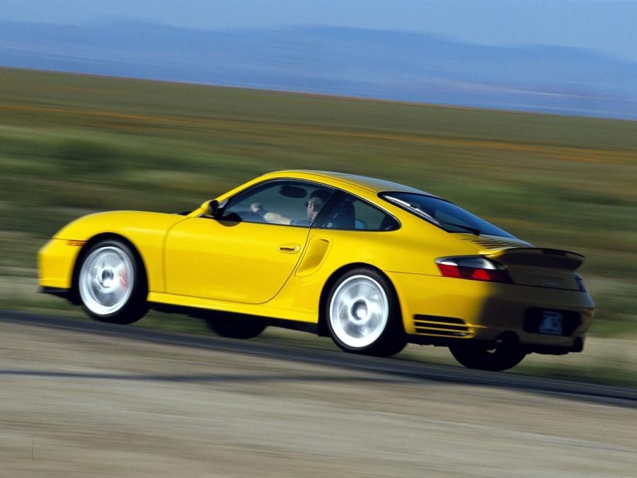 Porsche 911 Turbo 2004 года  (фото 7 из 11)